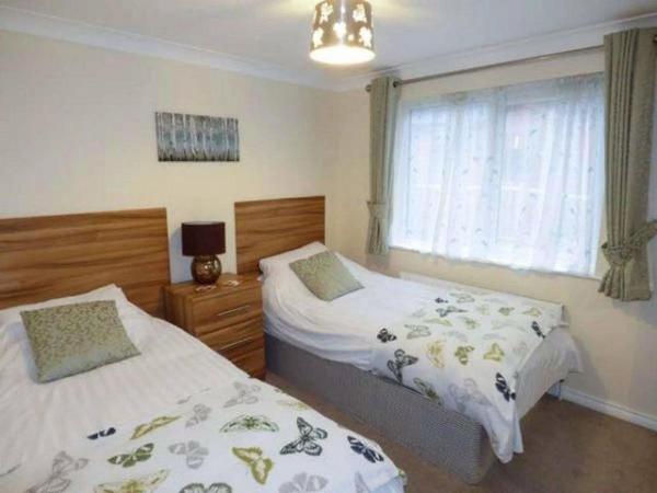 Image 8 of Well Appointed Three Bedroom Oakgrove Elm Lodge