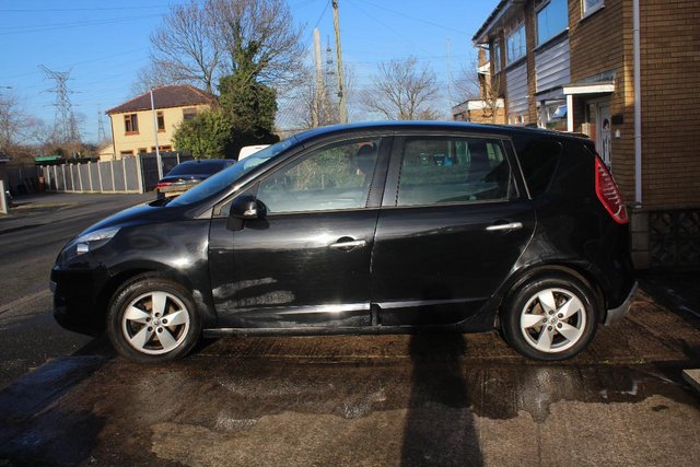 Image 2 of Renault Scenic 61 Plate good family car