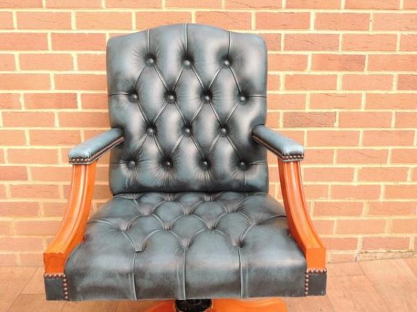 Image 11 of Gainsborough Chesterfield Chair with Yew Frame (UK Delivery)