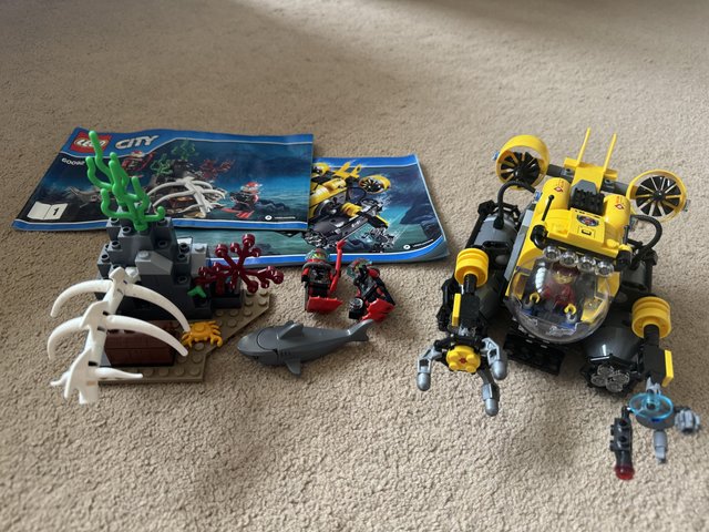 Preview of the first image of Lego 60095/60091/60092 Deep Sea Exploration Set.