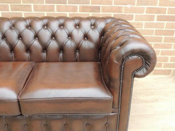 Image 9 of Saxon Chesterfield Antique Brown Sofa (UK Delivery)