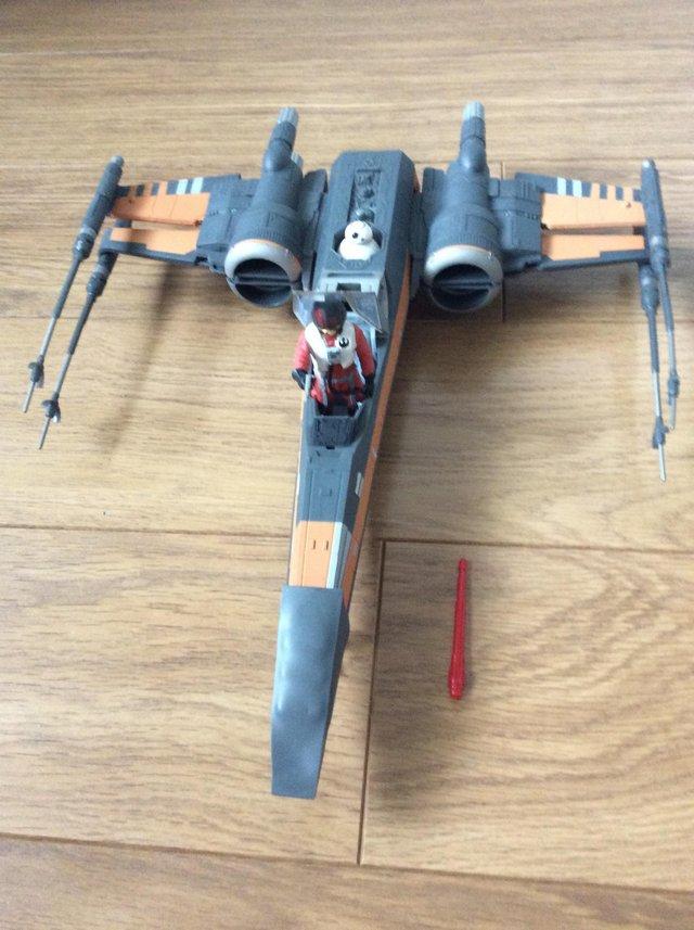 Preview of the first image of Star Wars Poe Dameron X Wing Fighter.
