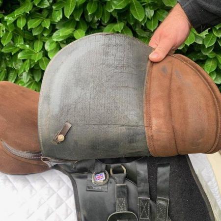 Image 19 of Thorowgood T4 17.5 inch cob plus saddle (S2885)