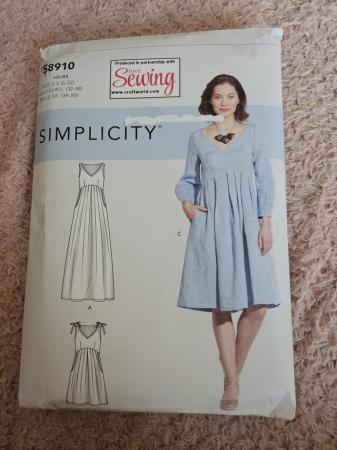 Image 8 of Womens sewing patterns 13 different ones