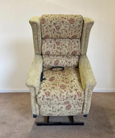 Image 6 of LUXURY ELECTRIC RISER RECLINER DUAL MOTOR CHAIR CAN DELIVER