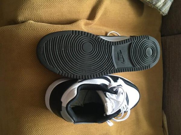 Image 2 of MENS NIKE DUNKS nearly new Black and White