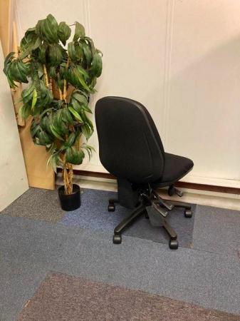 Image 2 of Cushioned comfortable adjustable ergonomic office/desk/task