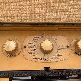 Image 2 of vintage sky princess radio