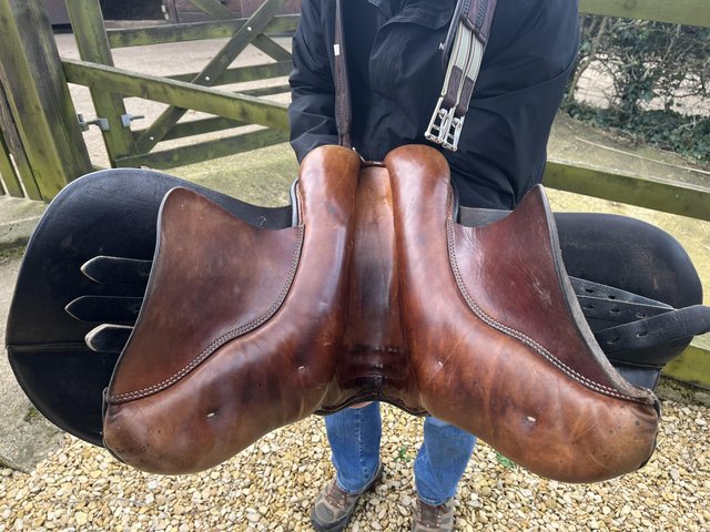 Preview of the first image of Stubben Charlotte 16.5” brown, medium GP saddle.