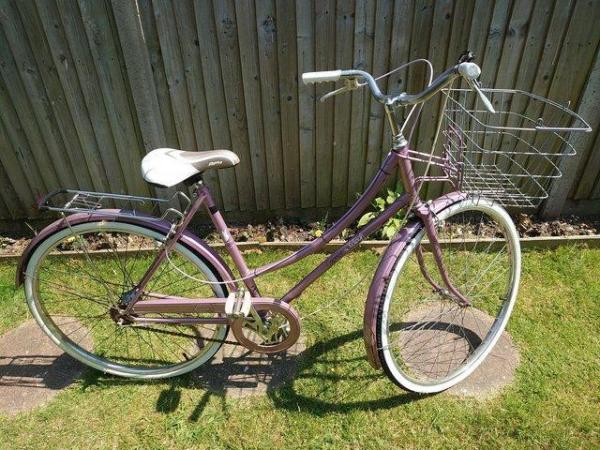 Image 2 of Raleigh Caprice Ladies 3 Geared Cycle