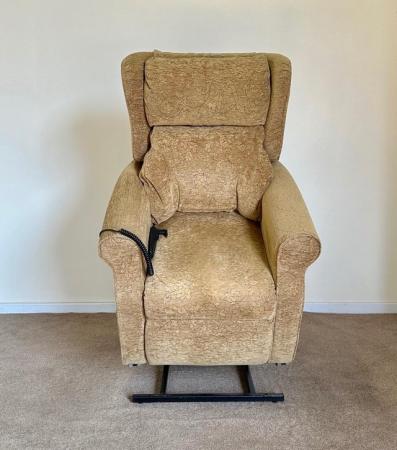 Image 5 of PETITE LUXURY ELECTRIC RISER RECLINER BROWN CHAIR ~ DELIVERY