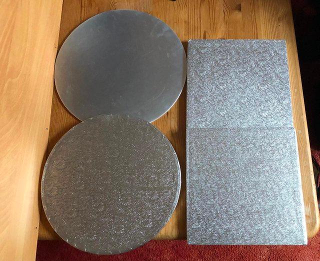 Preview of the first image of 4 NEW LARGE STURDY CAKE DISPLAY BOARDS IN ASSORTED SIZES.