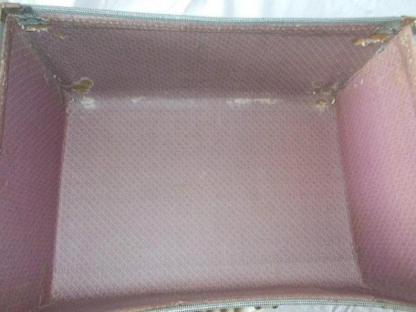 Image 5 of 1950s Ladies weekend suitcase, rare side hinged, with key