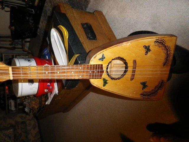 Preview of the first image of UKULELE 4 STRING HAND MADE UKULELE.