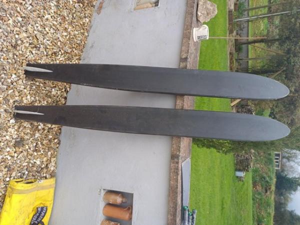 Image 2 of Pair of water skis in good condition