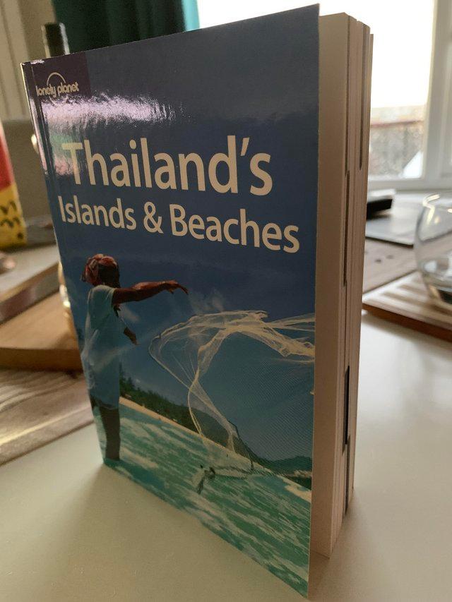 Preview of the first image of Thailand travel books in pristine condition.