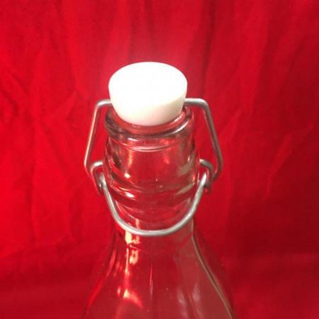 Image 2 of Il Casolare  glass bottle. 1 litre, swing/clip sealing lid.