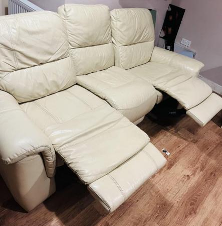 Image 1 of DFS CREAM 3 seater leather recliner