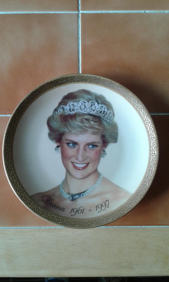 Preview of the first image of Princess Diana collectable plate.