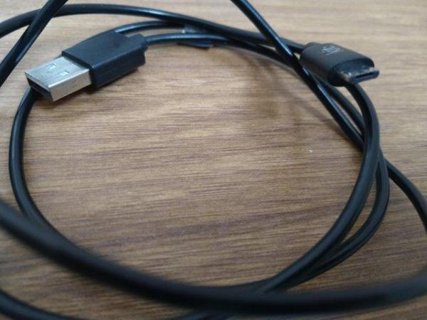 Image 2 of 1x USB to Micro-USB Black Cable from Kit: (1m)