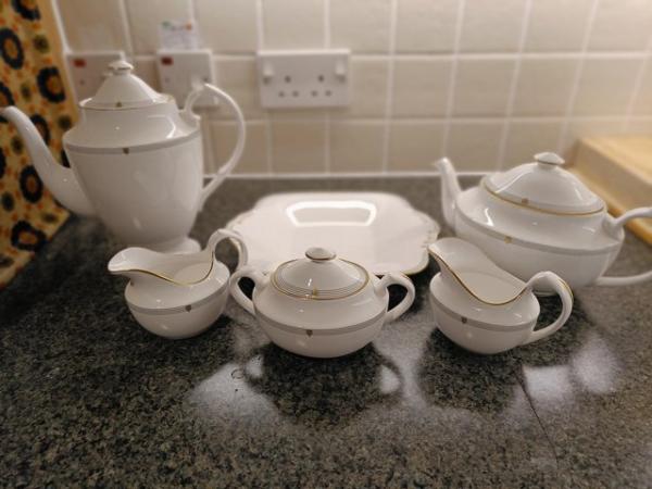Image 2 of Spode Dinner and tea service very good condition