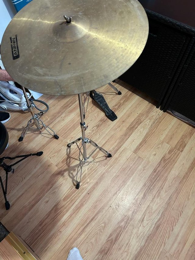 Preview of the first image of DRUM KIT/ BLACK. IN PERFECT CONDITION.