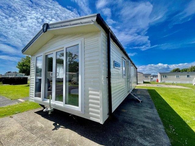 Preview of the first image of Static Caravan for sale in Dorset - Willerby Highclere.