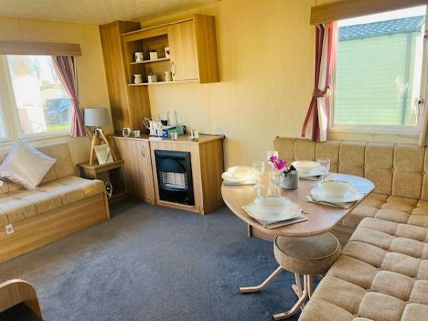 Image 3 of Cheapest 3 bedroom caravan at Felixstowe Beach *Suffolk *
