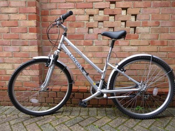 Image 1 of Ladies `Lincoln Crosslands` Cycle