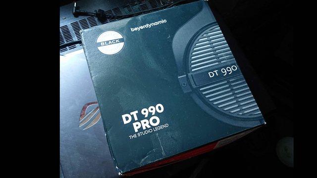 Preview of the first image of Beyer DT990 Pro Limited Edition Headphones.