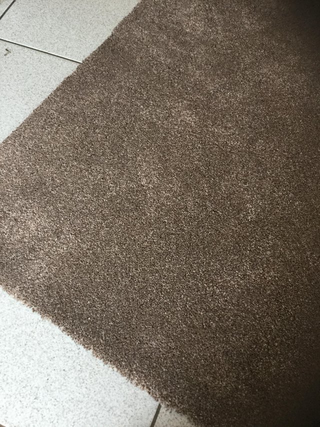 Preview of the first image of High quality woven carpet.