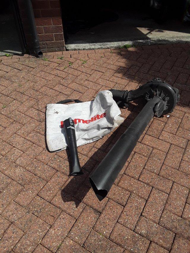 Preview of the first image of Brand new leaf blower/Hoover..