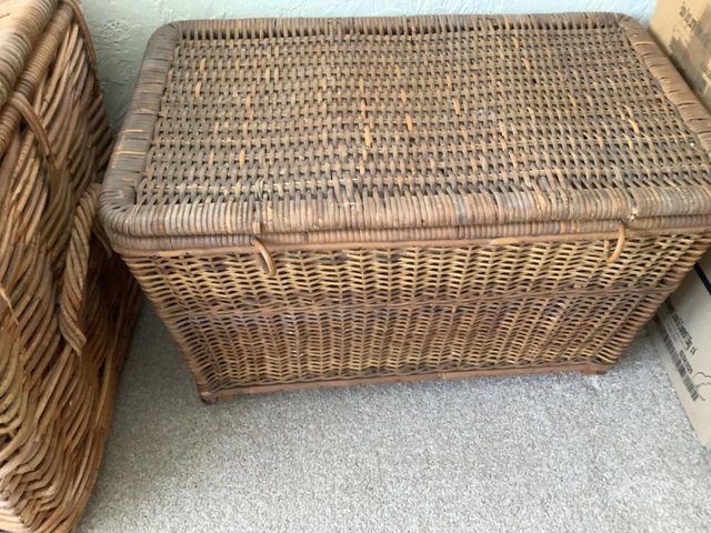 Preview of the first image of Antique Basket Georgen !!!!.