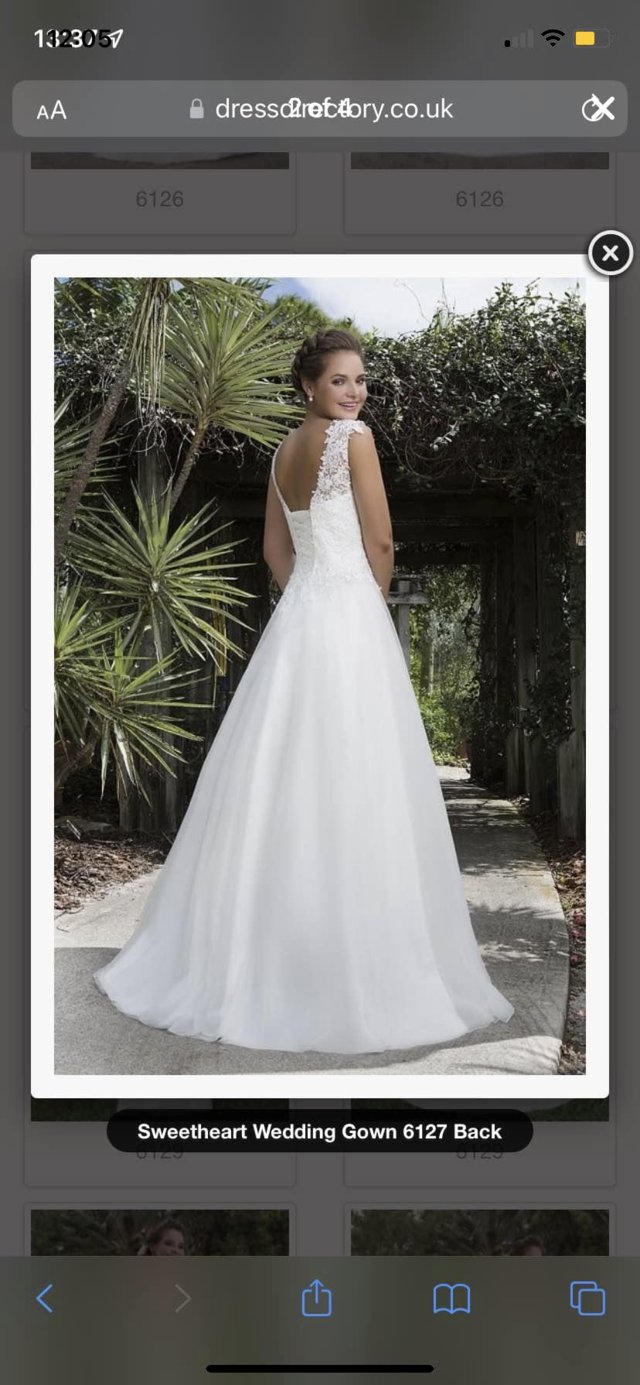 Preview of the first image of Wedding dress fits U.K. size 16-18.