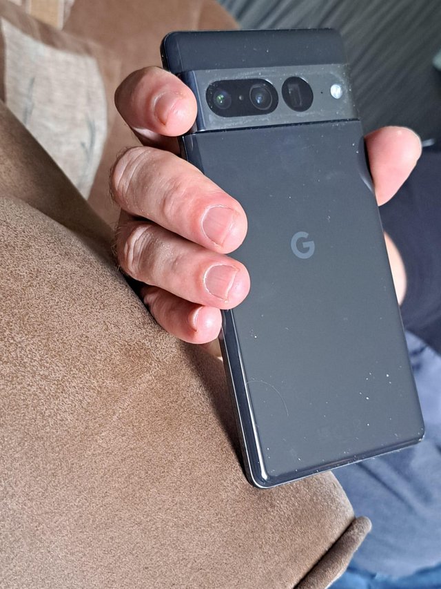 Preview of the first image of Google pixel 7 pro 128gb.