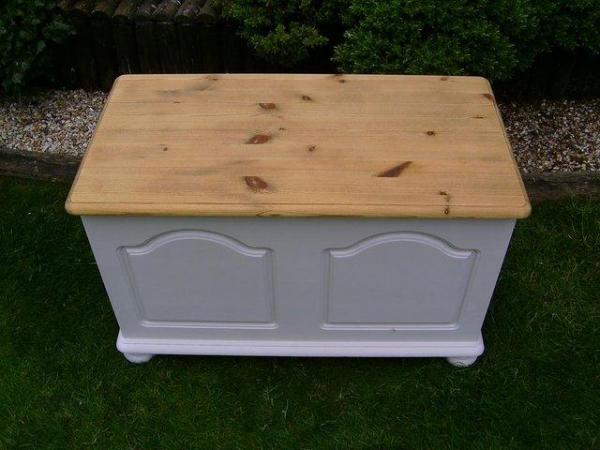 Image 3 of Wooden ottoman / blanket box / chest / trunk
