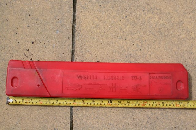Image 2 of Halfords warning triangle with case
