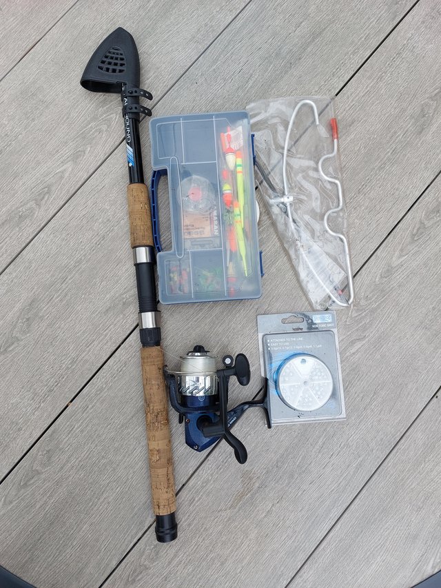 Preview of the first image of Fishing tackle various items.
