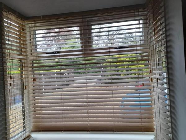 Image 1 of Curtains and blinds for home