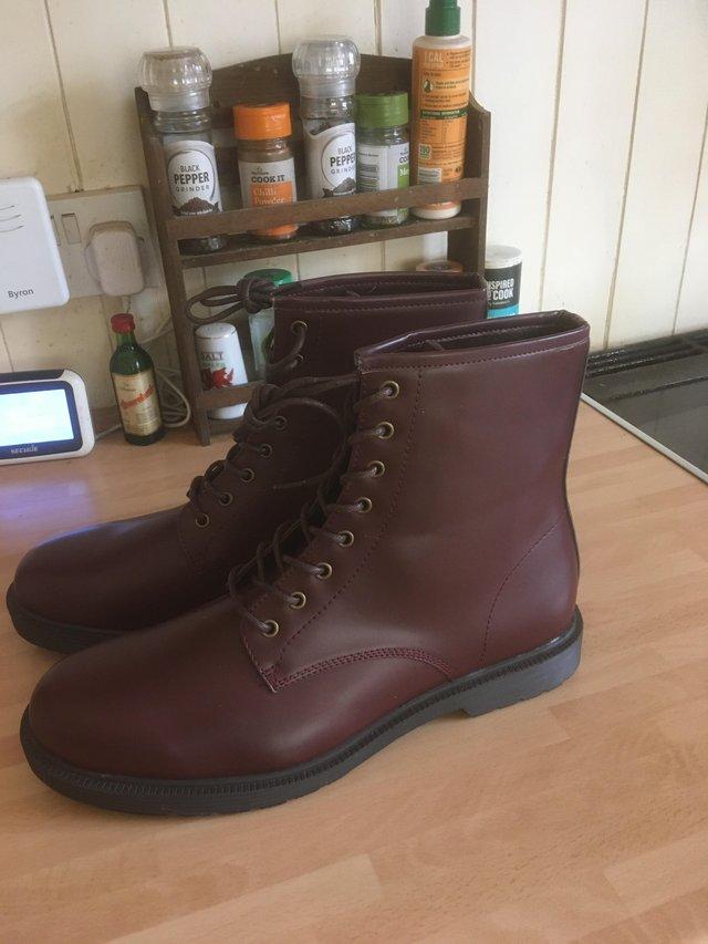 Preview of the first image of DM style new boots/ dark tan/.