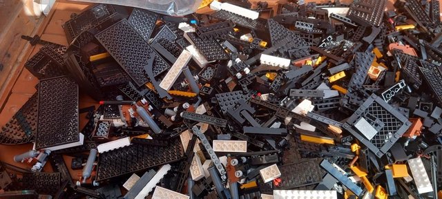 Image 3 of Lego compatible Massive joblot 6,000pcs