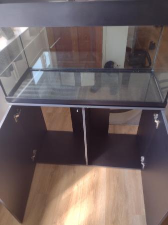 Image 3 of Fish tank and cabinet complete with accessories