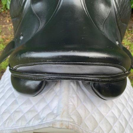 Image 15 of Kent & Masters 17 inch s series compact saddle