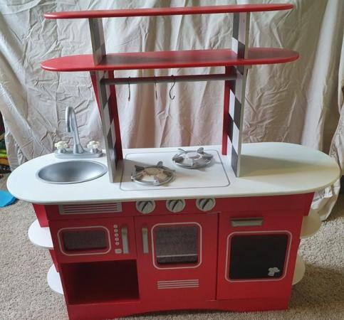 Image 1 of Children's Play kitchen with sink and hob