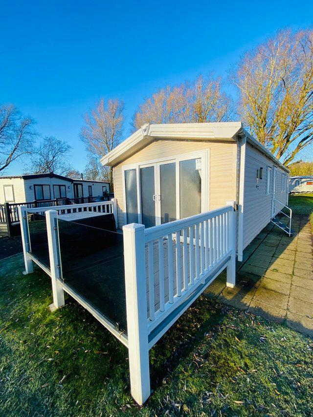 Preview of the first image of 2019 WILLERBY LINWOOD 38FTX12FT 3 BEDROOM 2 BATHROOM CARAVAN.