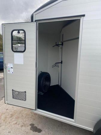 Image 7 of Cheval Liberte Maxi 2 With Tack Room Ramp/Barn Door & Spare