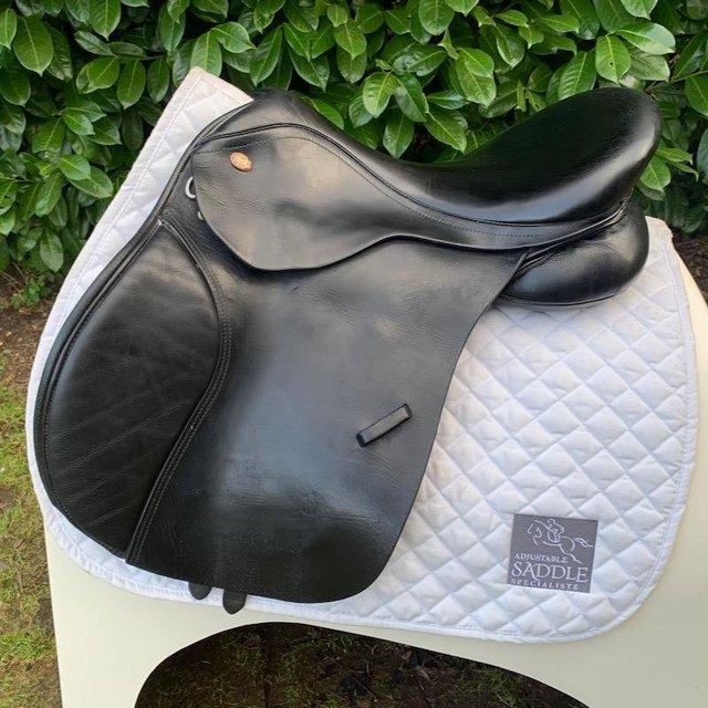 Preview of the first image of Kent And Masters 17.5 gp saddle.