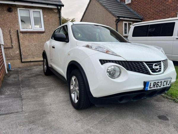 Image 3 of Arctic White Nissan Juke For Sale