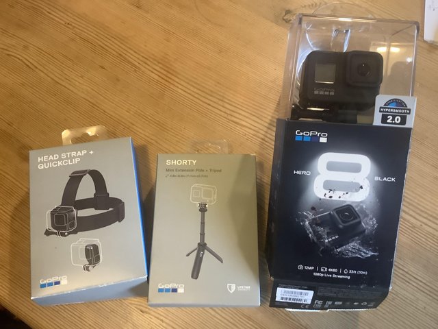 Preview of the first image of GoPro Hero 8 Black + headstrap and tripod.