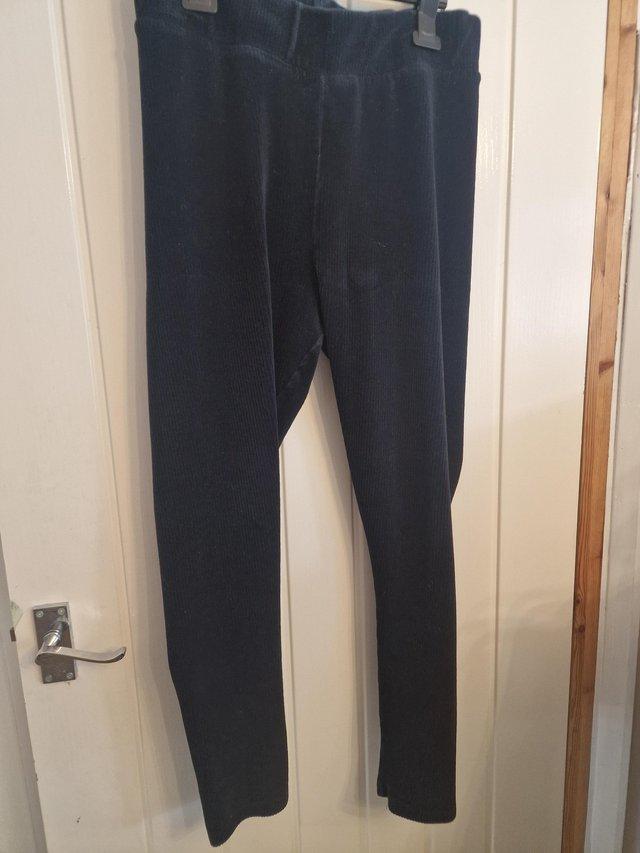 Preview of the first image of Stretch ladies cords size 16 black very comfortable.